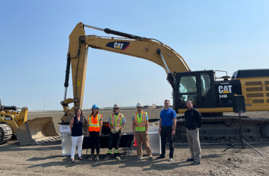 Erin Rodger, Natalya Uchacz, Eli Sorenson, Bret Dielschnieder, Derrick Mann, and Ryan Jacobson pose for photo