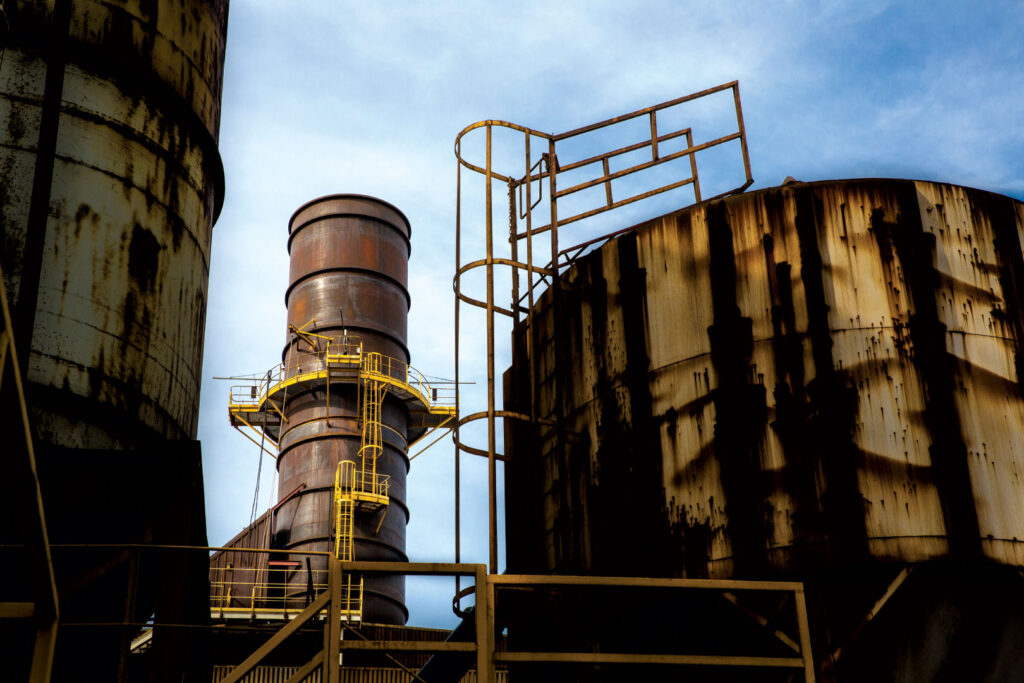 Large industrial container silos